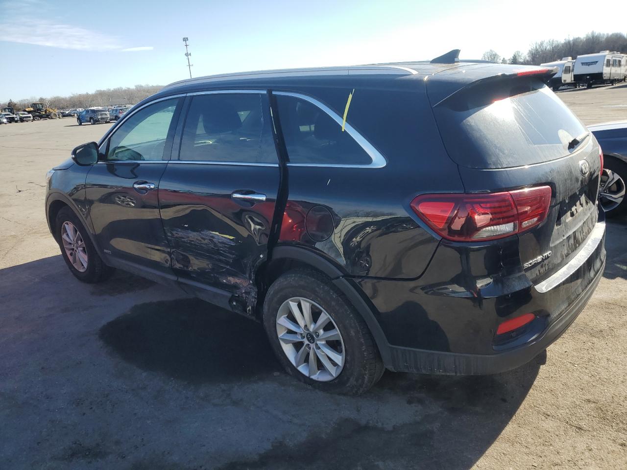2019 Kia Sorento - Image 2