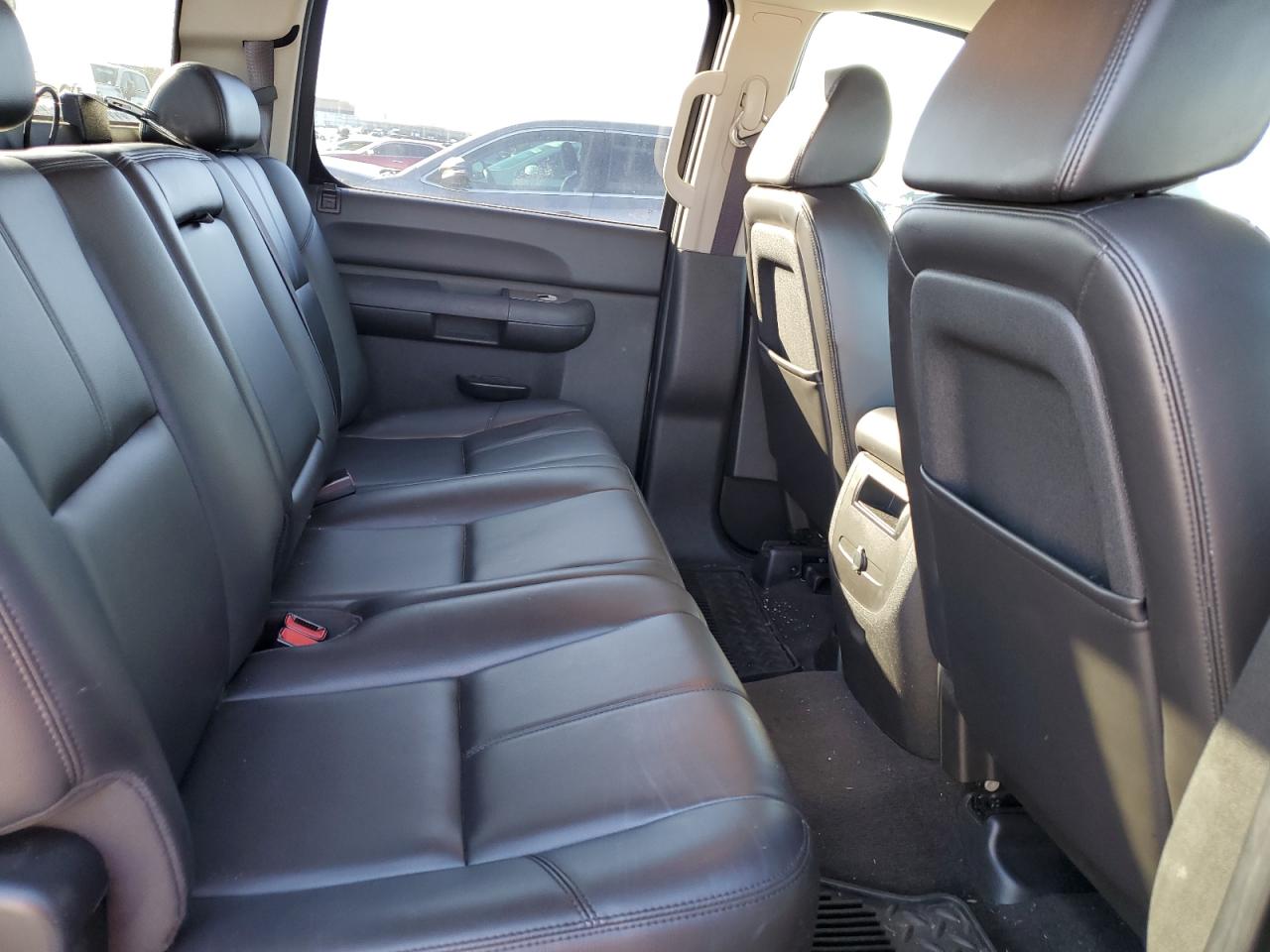 2009 GMC Sierra - Image 11