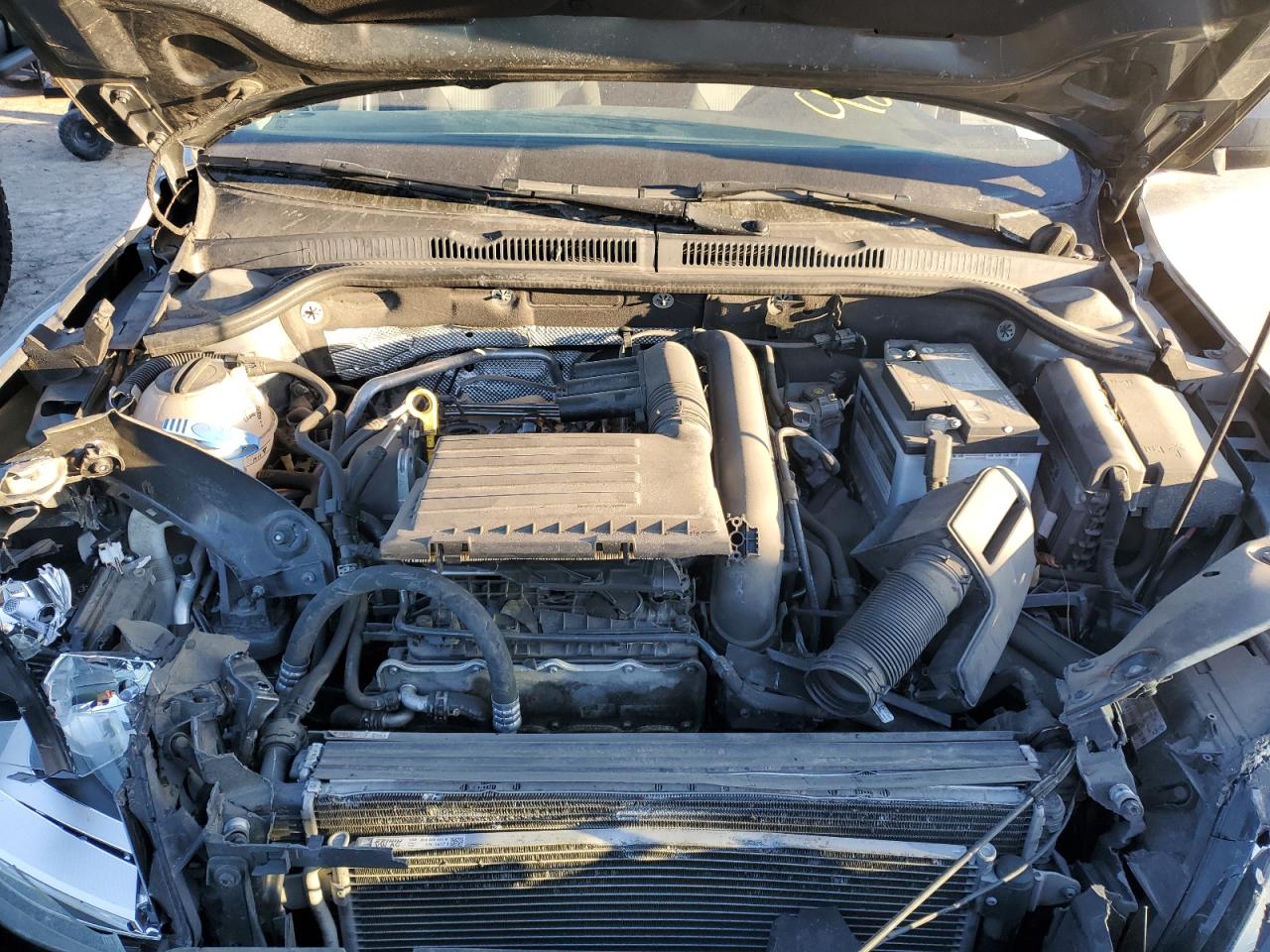 2017 Volkswagen Jetta - Image 13