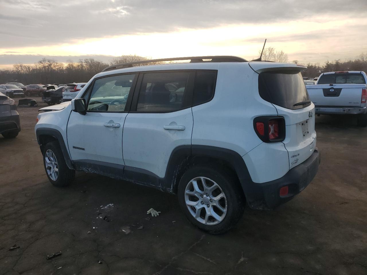 2018 Jeep Renegade - Image 2