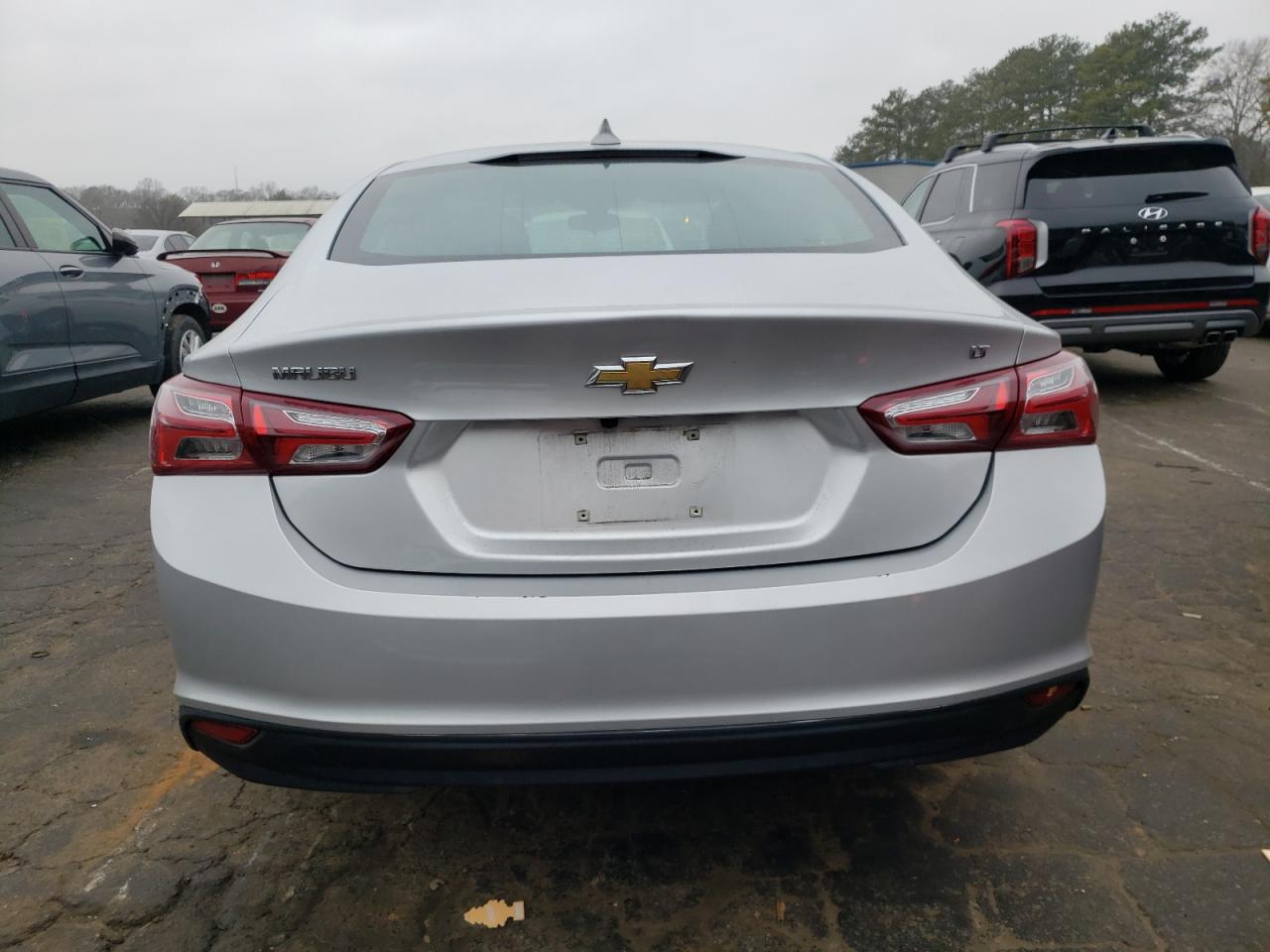 2022 Chevrolet Malibu - Image 6