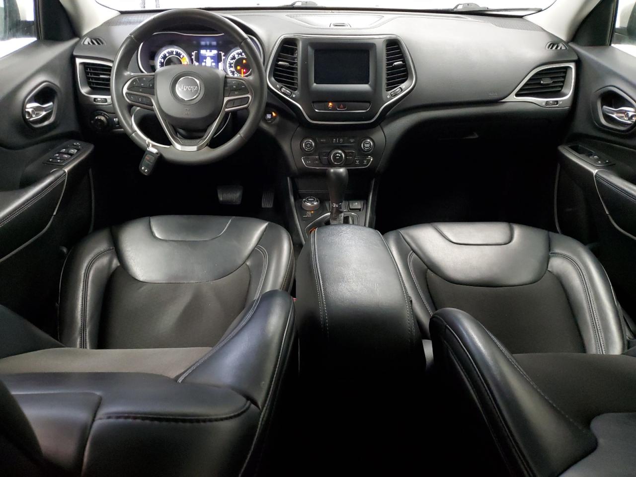 2020 Jeep Grand Cherokee - Image 8