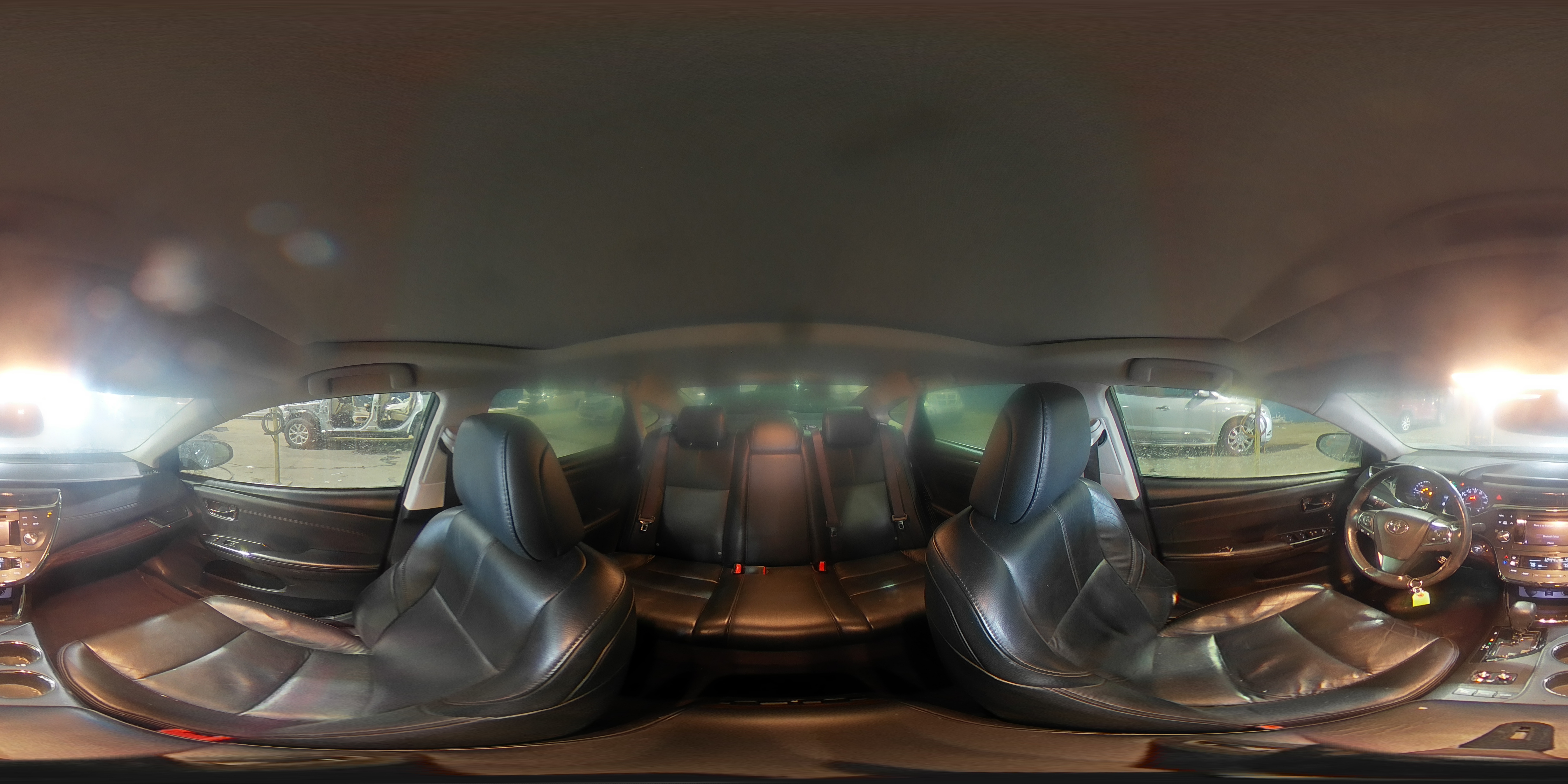 2014 Toyota Avalon - Image 14