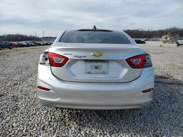  CHEVROLET CRUZE 2018 Srebrny