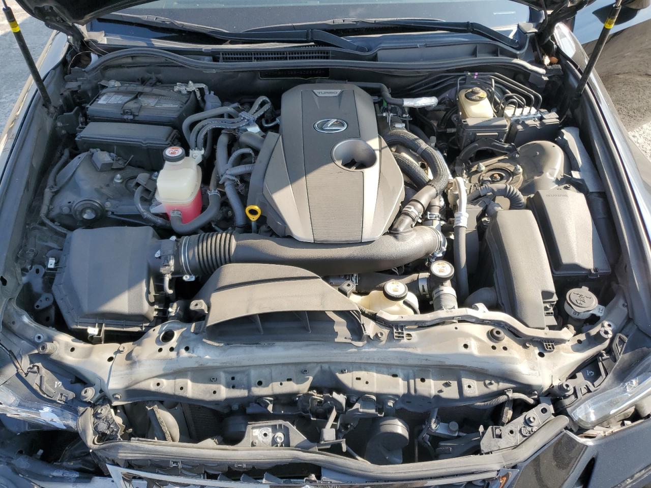 2017 Lexus IS - Image 11