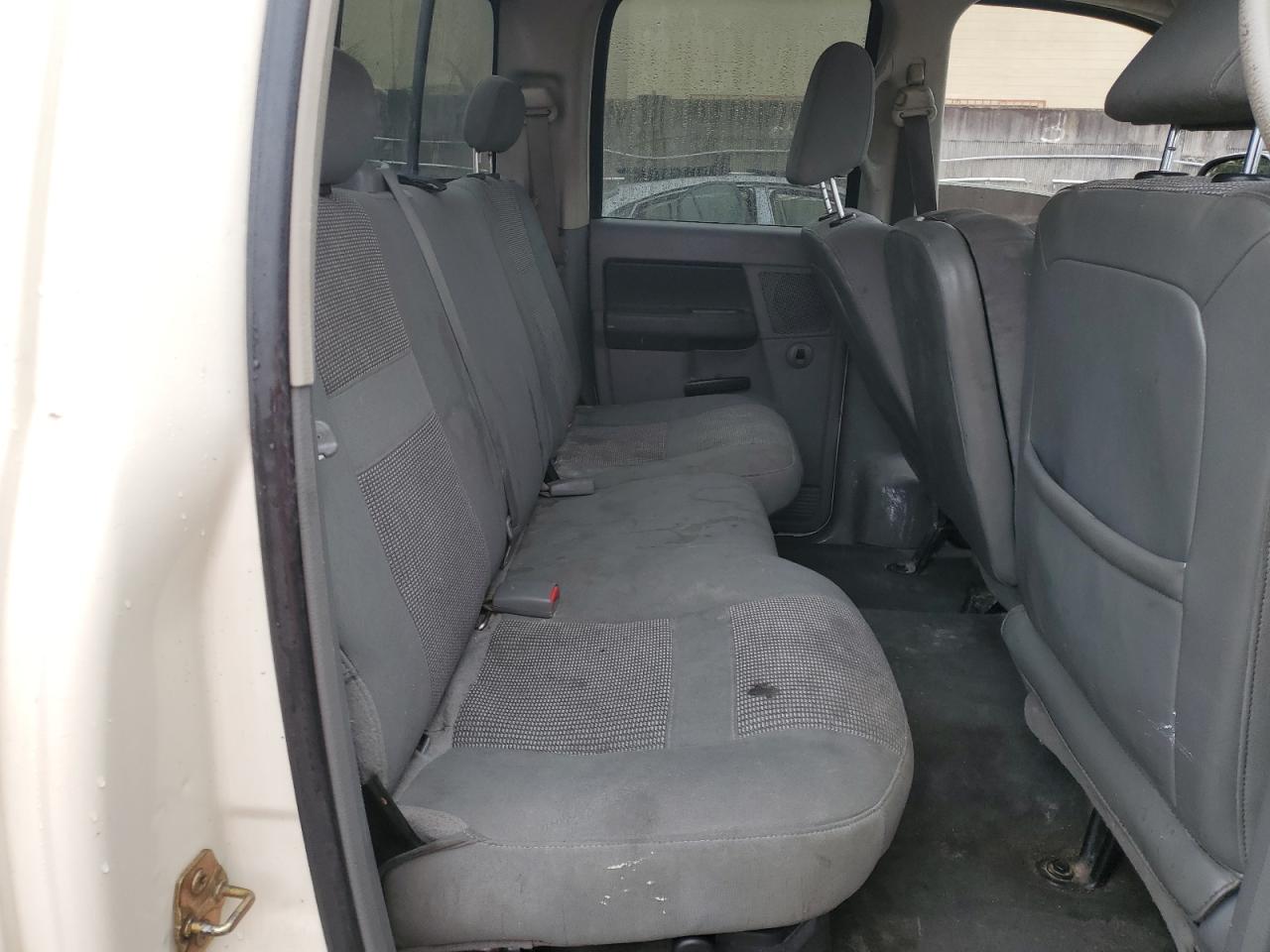 2007 Dodge RAM - Image 10