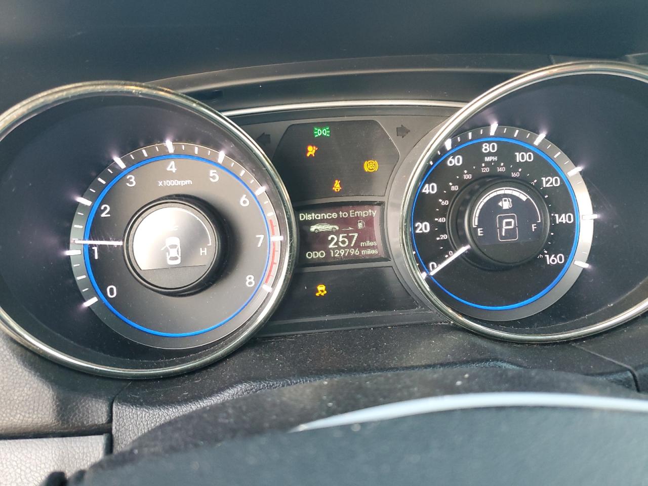 2013 Hyundai Sonata - Image 9