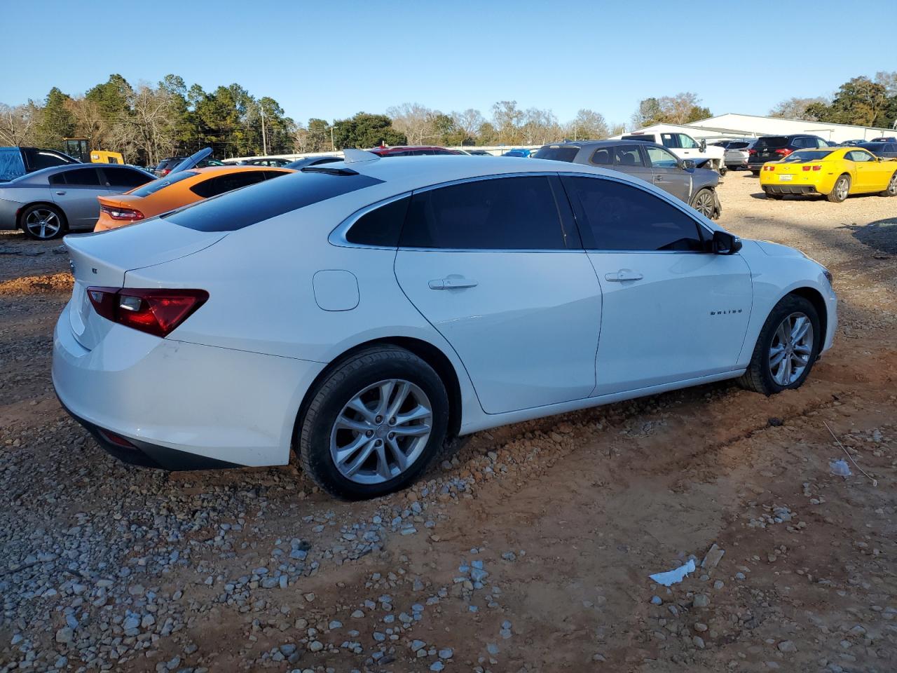 2018 Chevrolet Malibu - Image 3