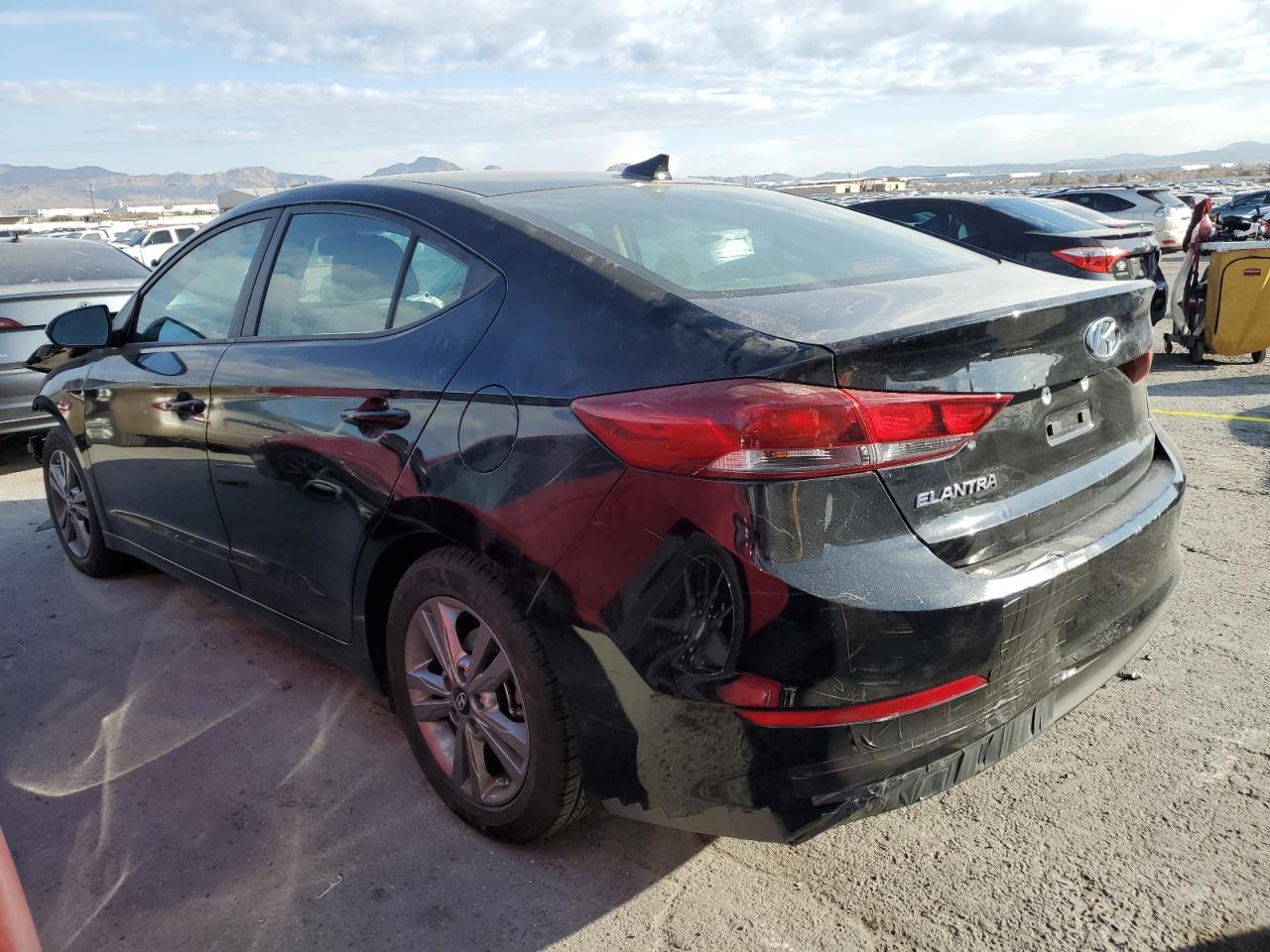 2018 Hyundai Elantra - Image 2