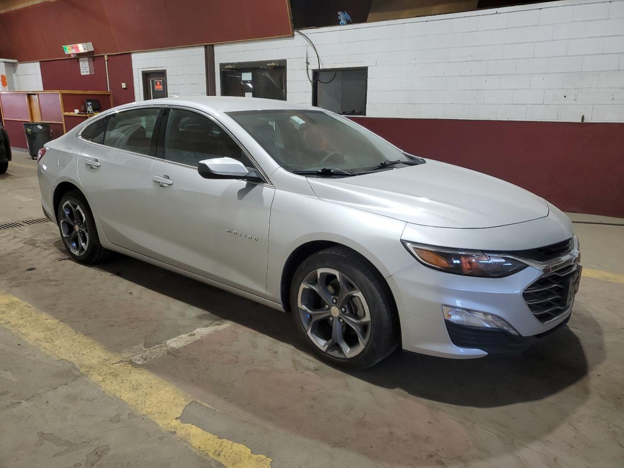 2022 Chevrolet Malibu - Image 4