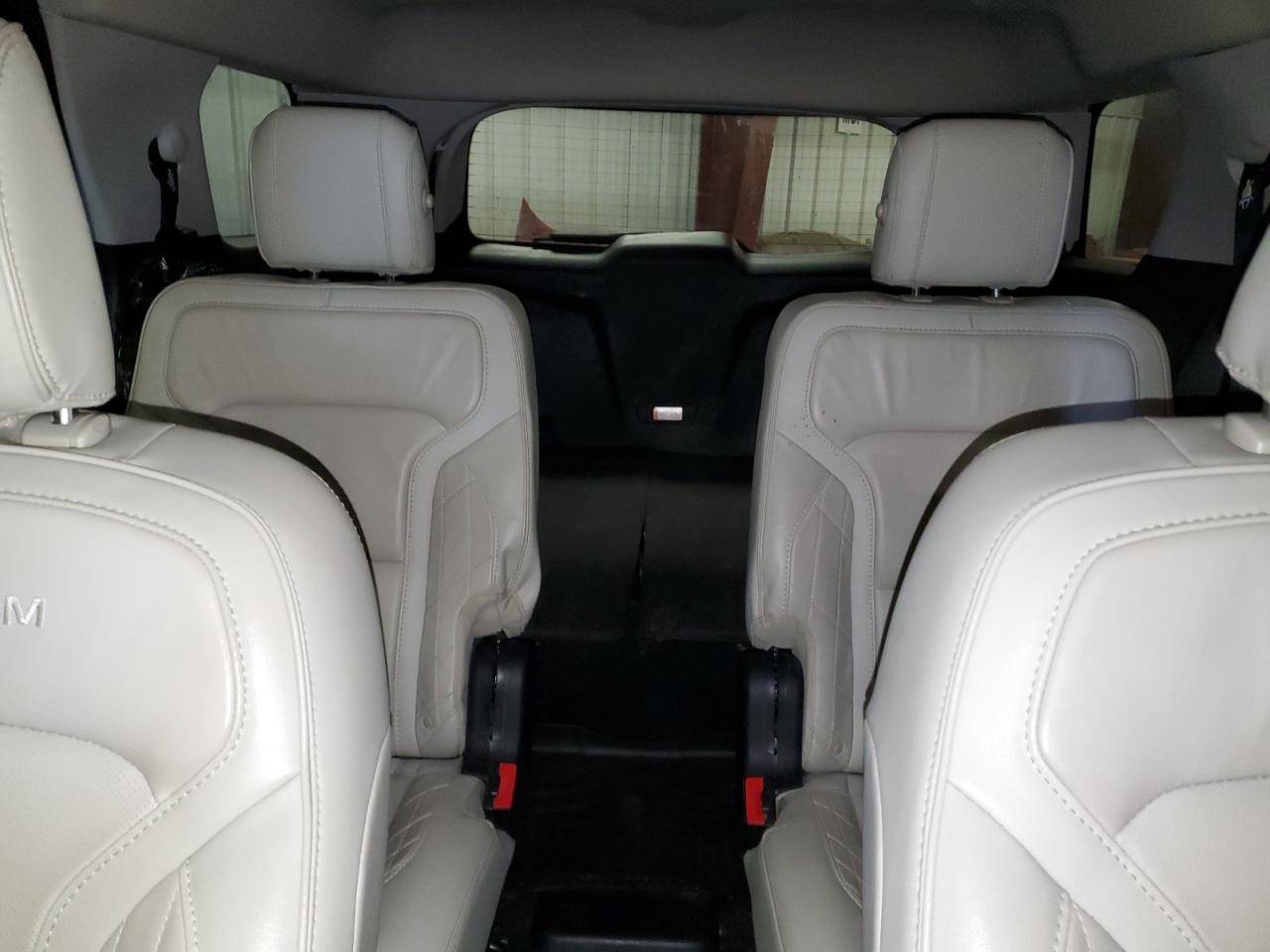 2019 Ford Explorer - Image 10