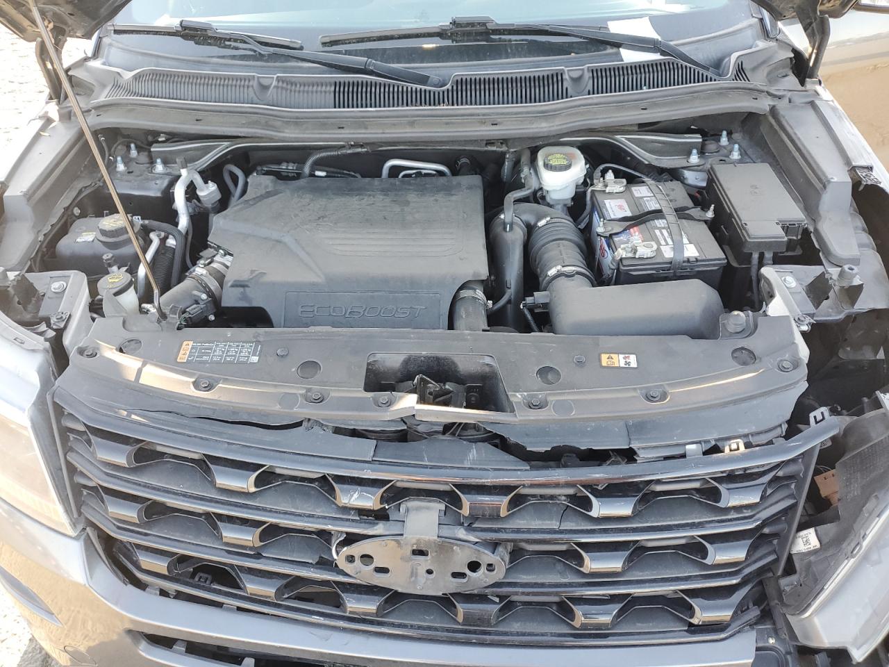 2017 Ford Explorer - Image 12