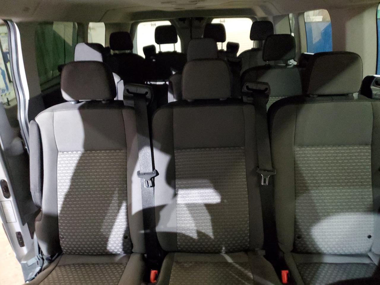 2022 Ford Transit - Image 10