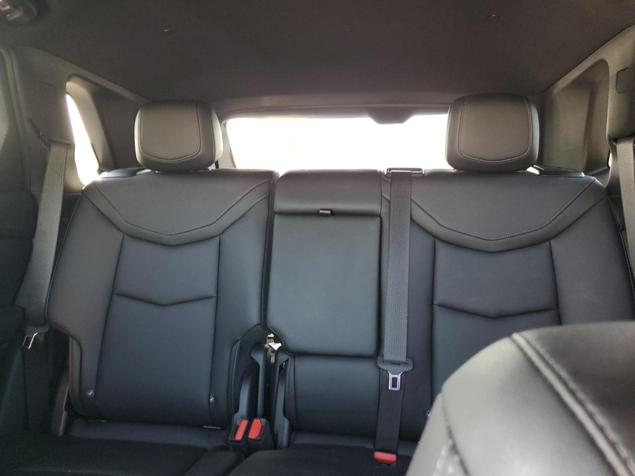 2022 Cadillac XT5 - Image 10