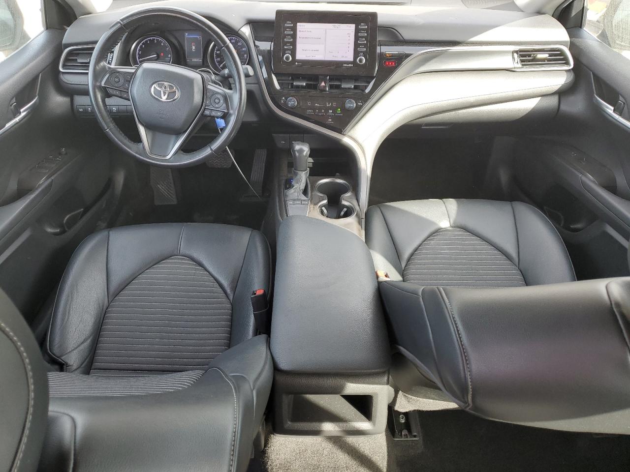 2022 Toyota Camry - Image 8