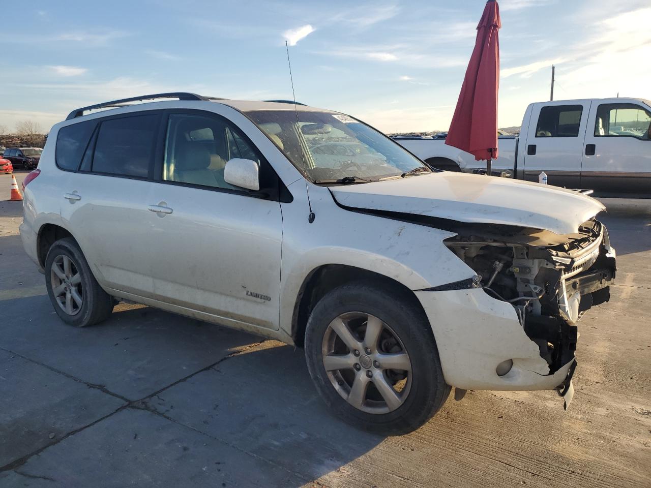2008 Toyota RAV 4 - Image 4