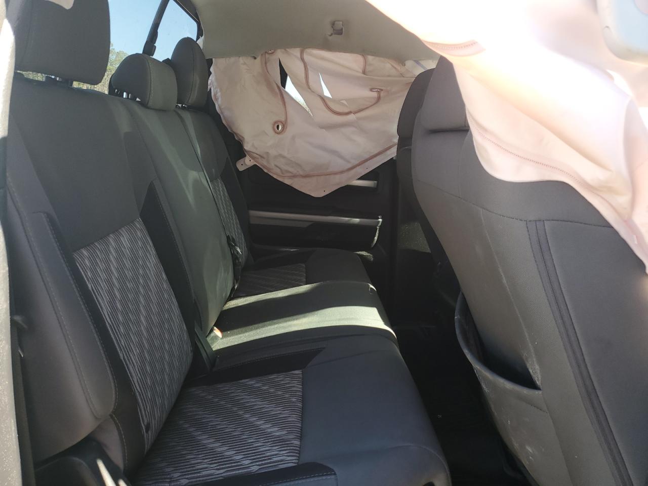 2021 Toyota Tundra - Image 10