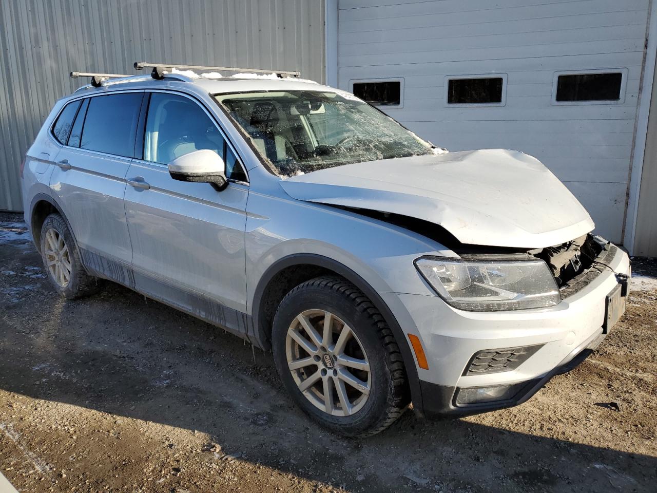 2018 Volkswagen Tiguan - Image 4