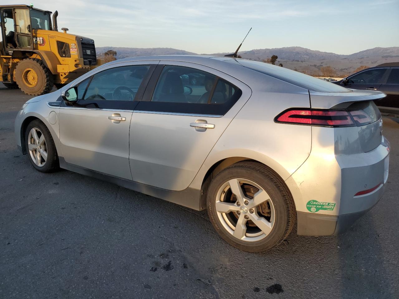 2014 Chevrolet Volt - Image 2