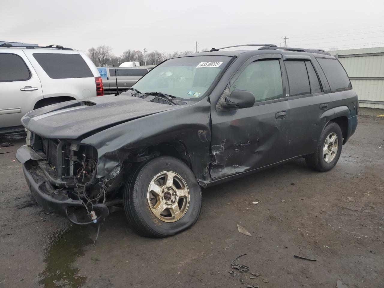 2003 Chevrolet TrailBlazer - Image 1
