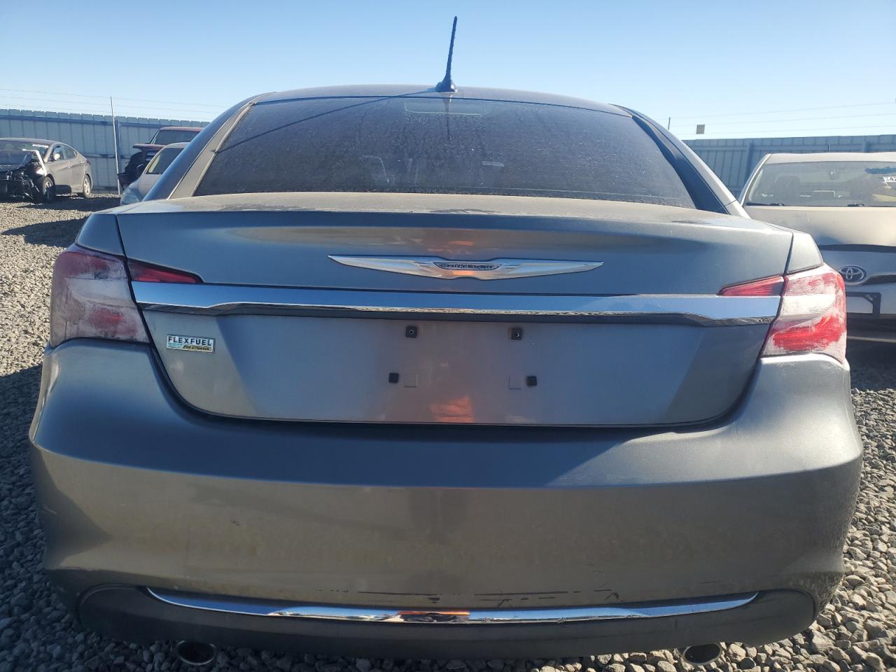 2012 Chrysler 200 - Image 6