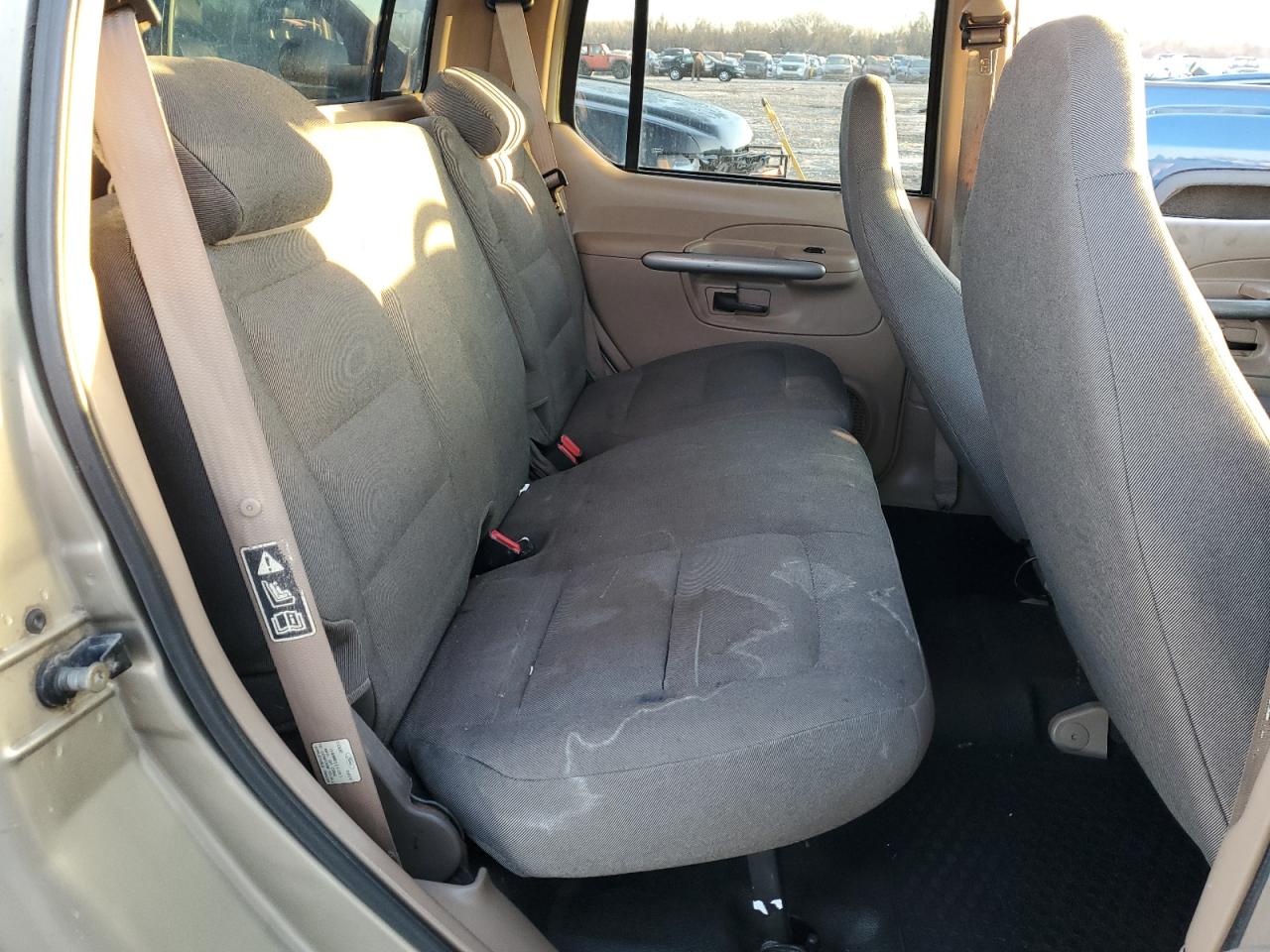 2002 Ford Explorer - Image 10
