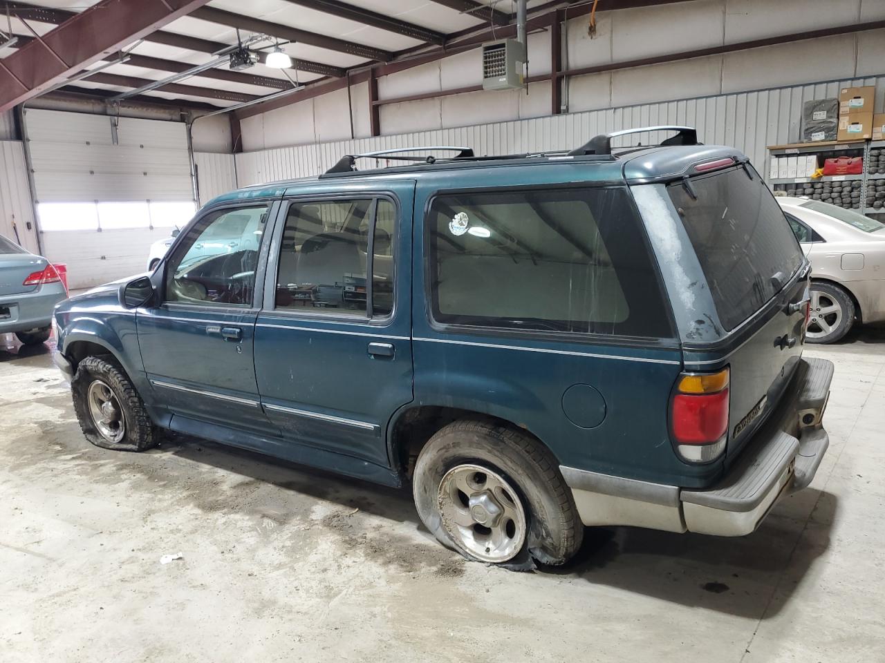 1995 Ford Explorer - Image 2