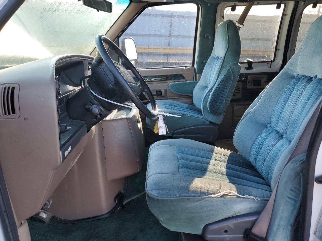 1994 Ford Econoline - Image 7