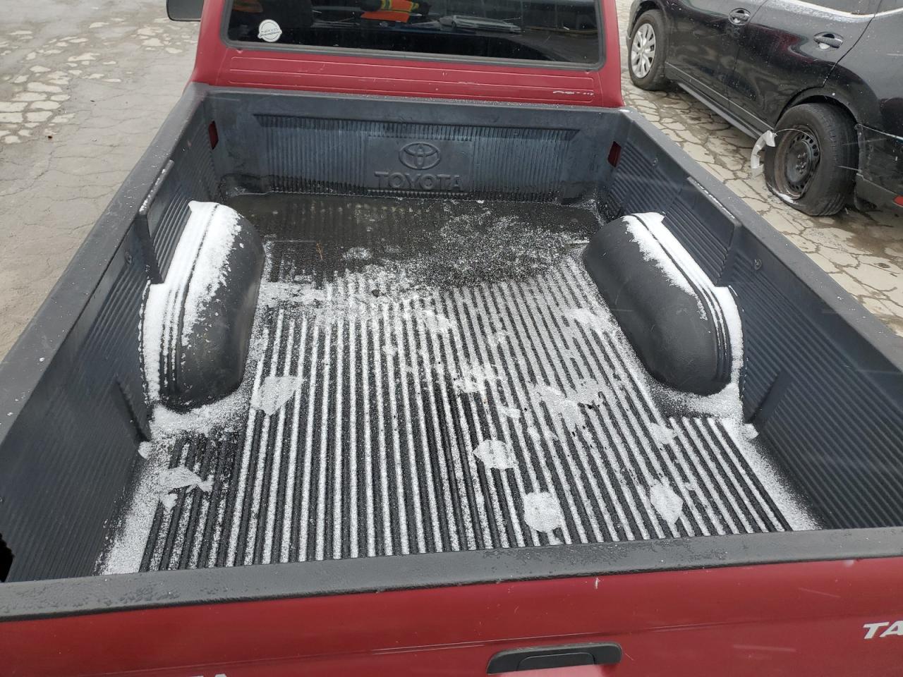 1998 Toyota Tacoma - Image 10