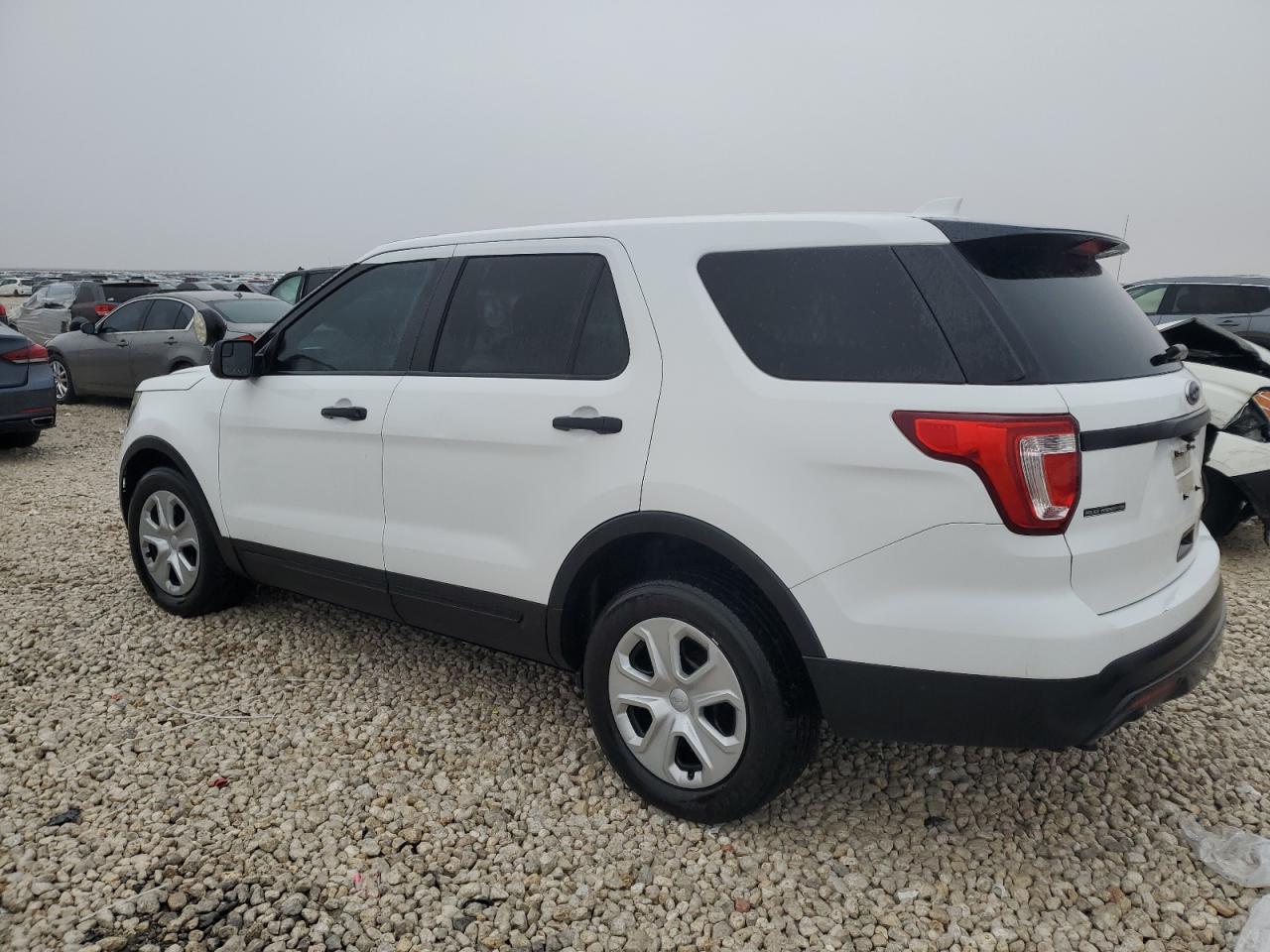 2017 Ford Explorer - Image 2