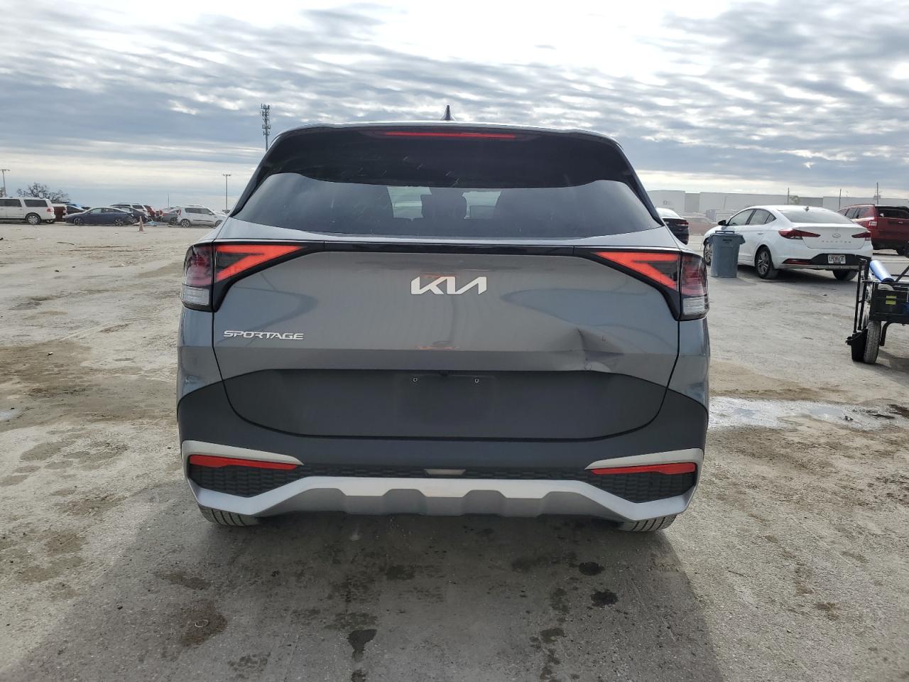 2023 Kia Sportage - Image 6