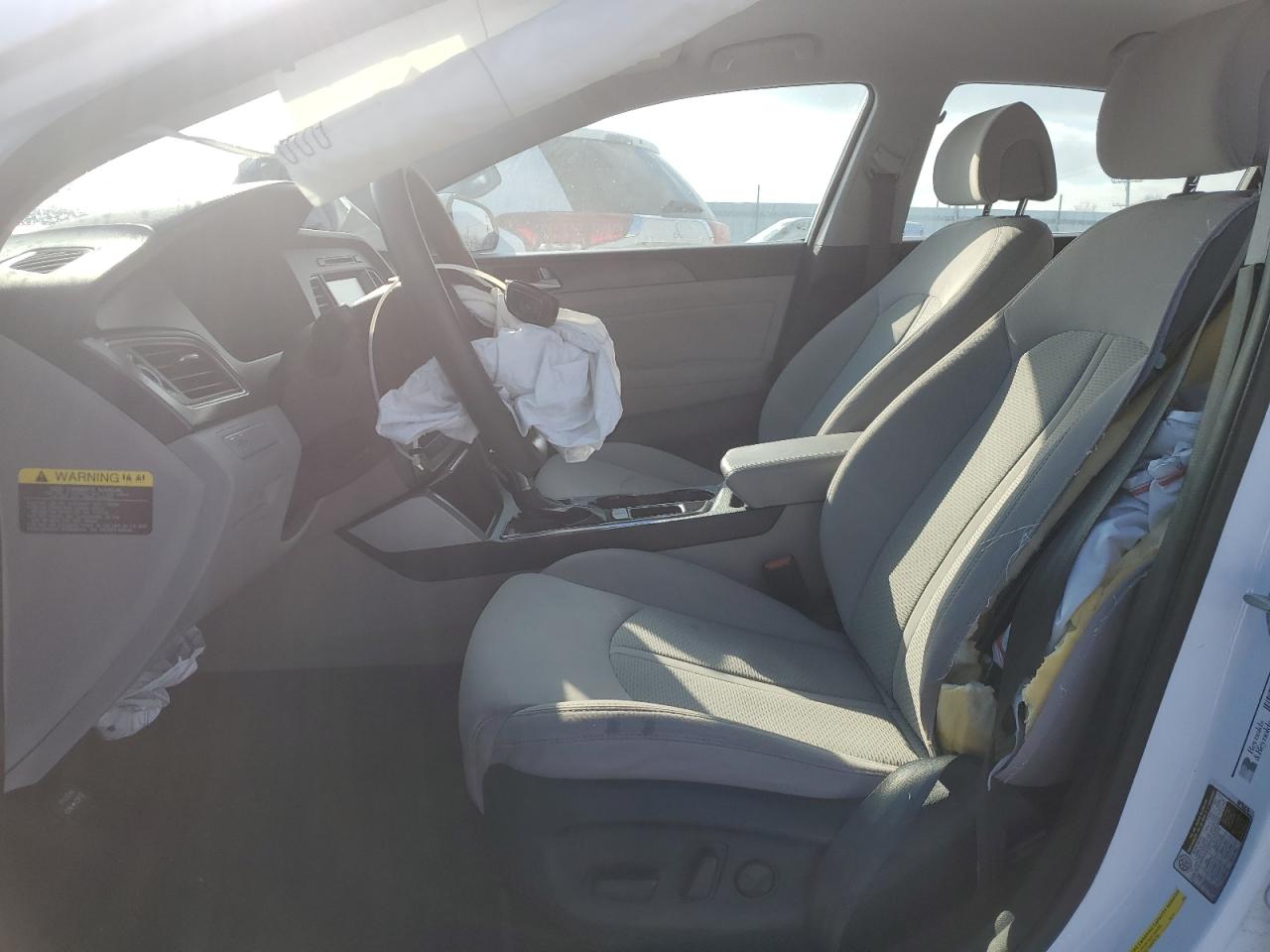 2016 Hyundai Sonata - Image 7