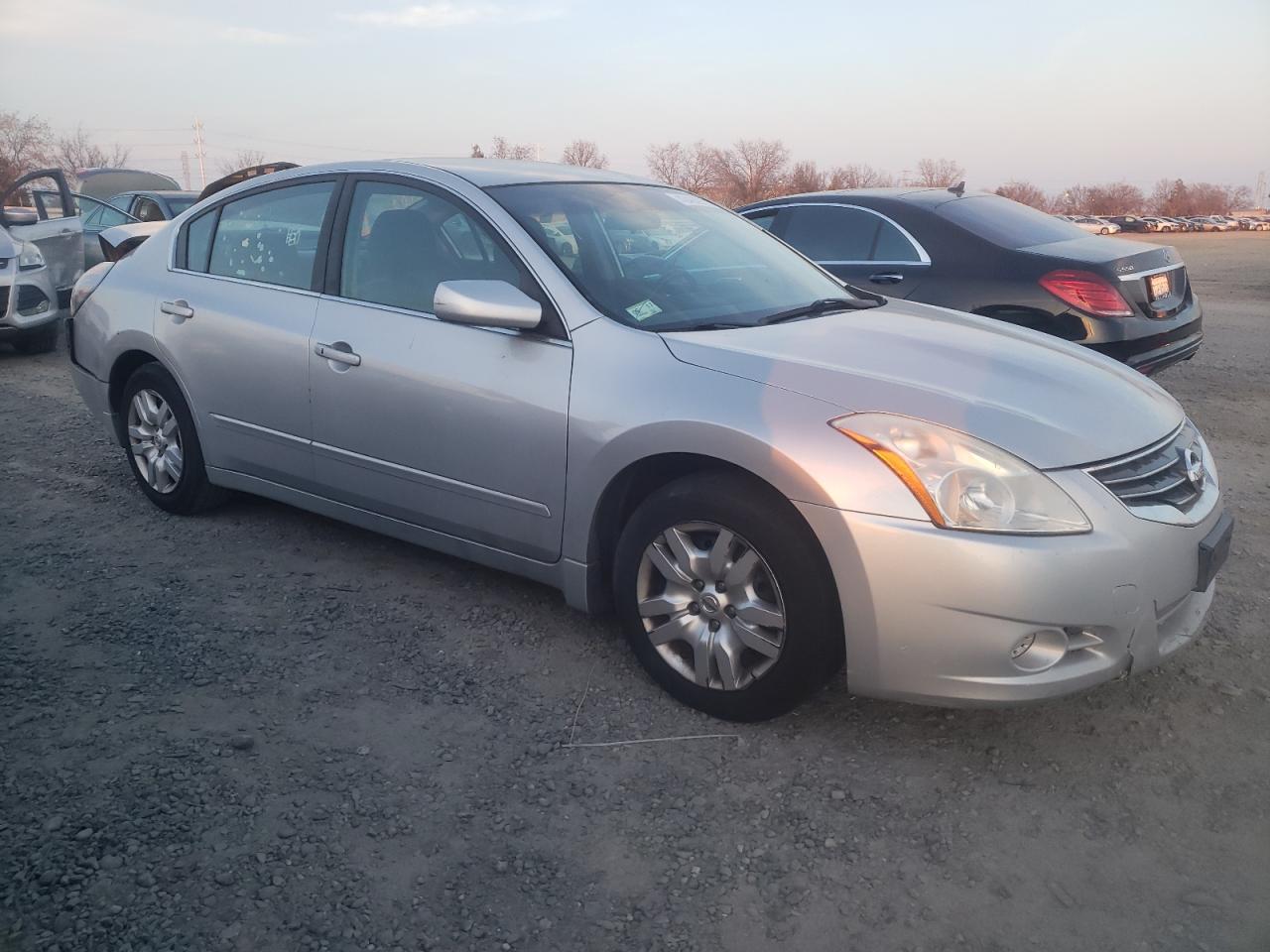 2010 Nissan Altima - Image 4