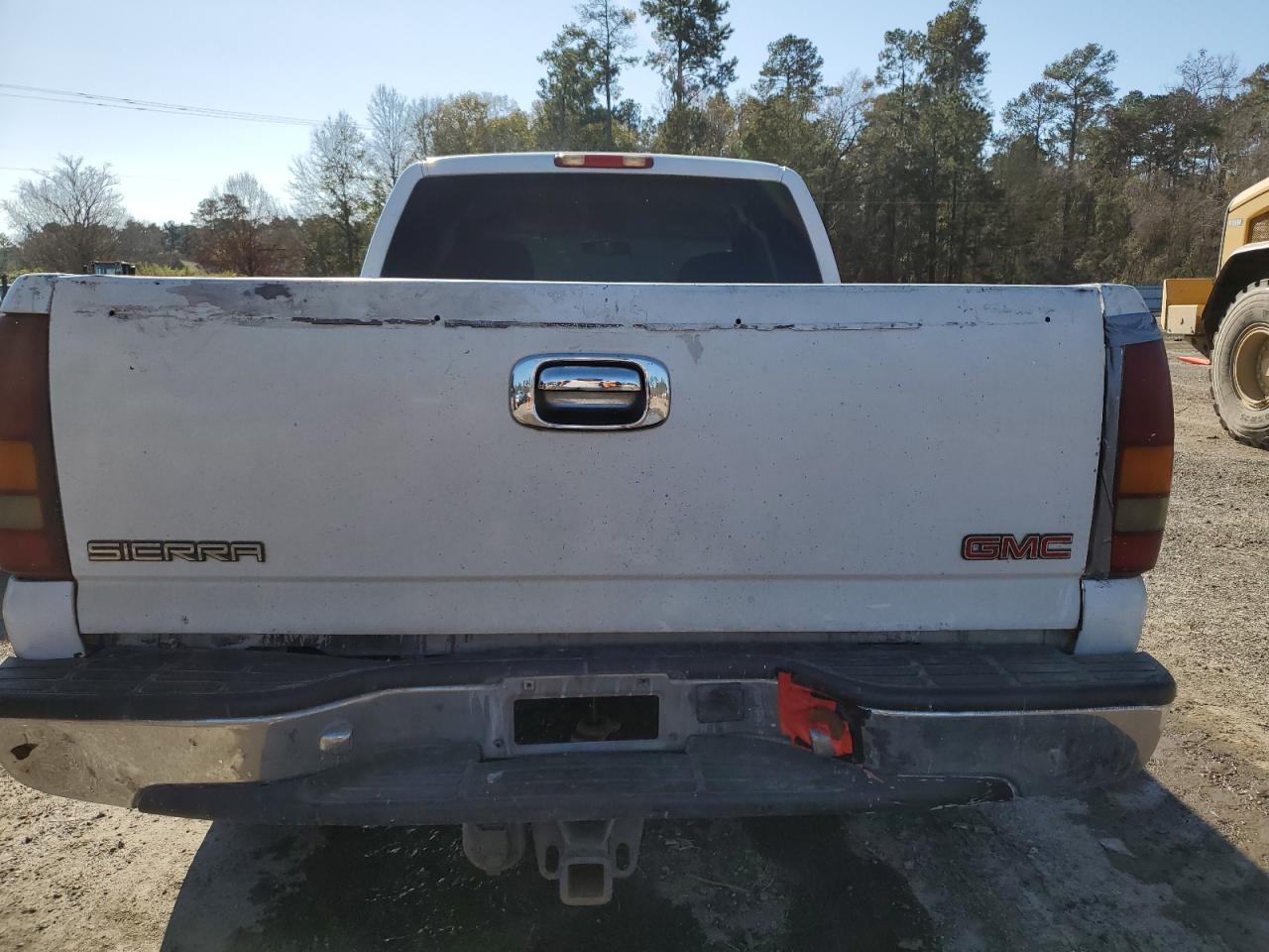 2003 Chevrolet Silverado C2500 Heavy Duty VIN: 1GCHC24U63E253043 Lot: 87400854