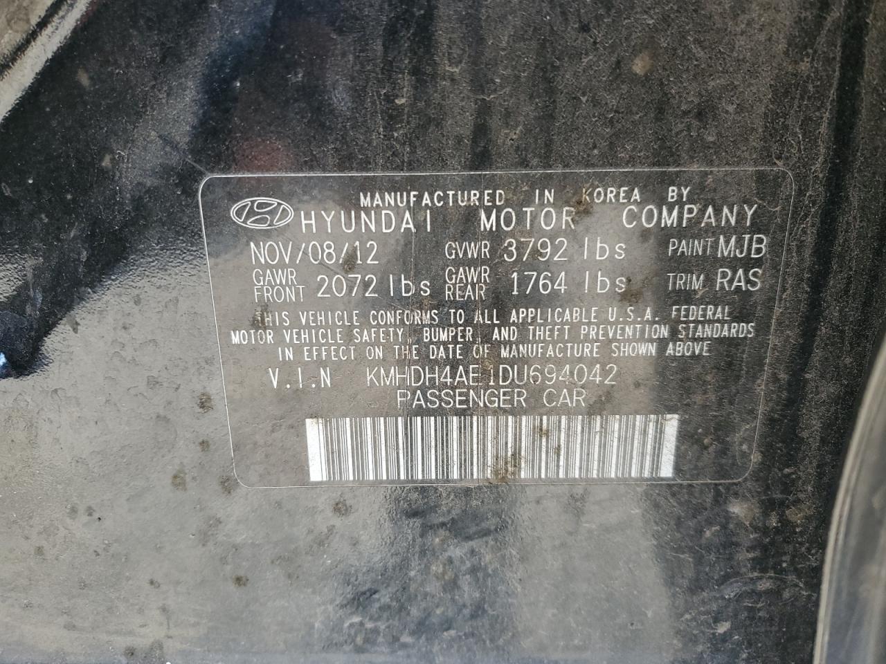 2013 Hyundai Elantra - Image 14