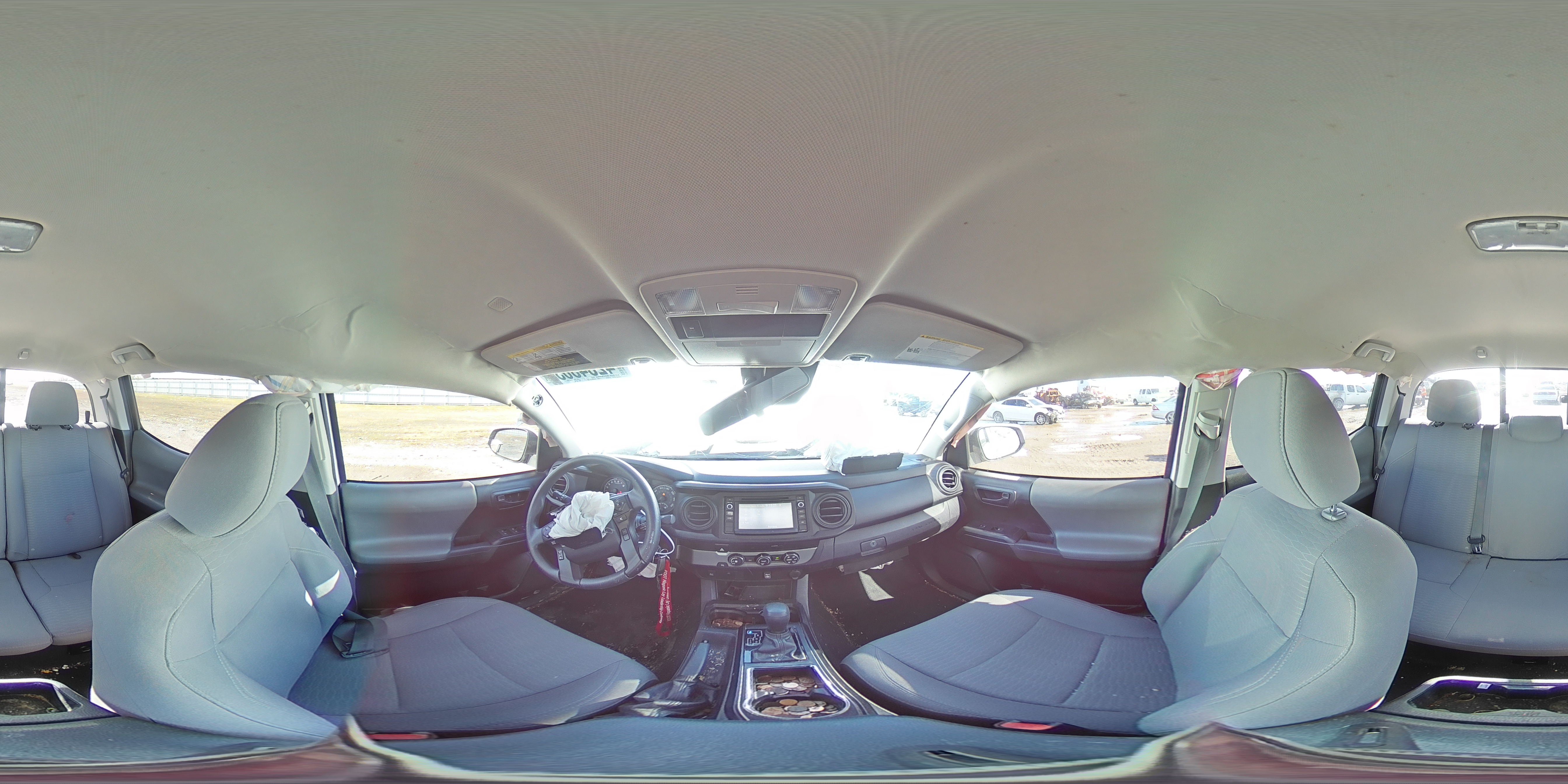 2019 Toyota Tacoma - Image 12