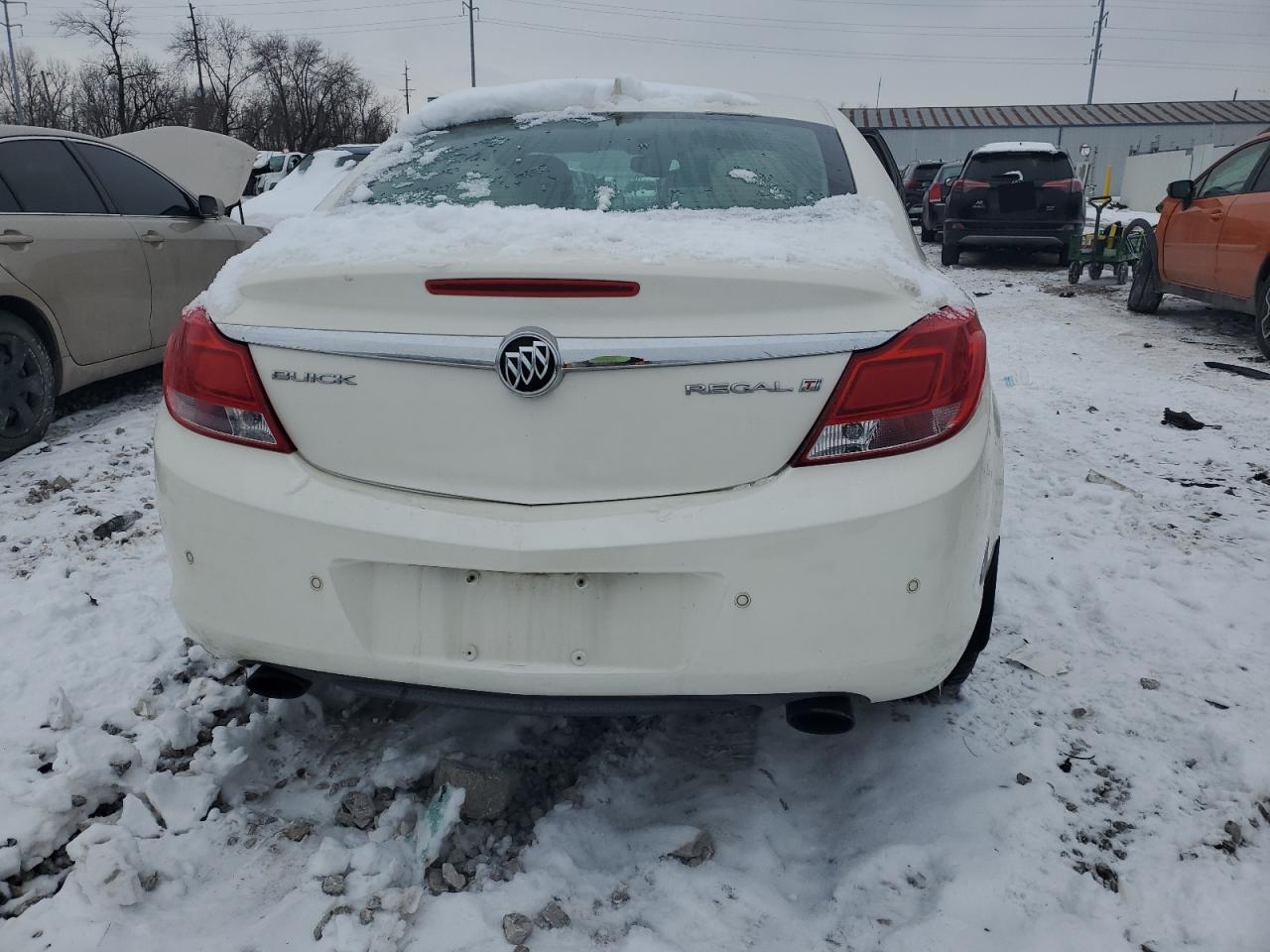 2013 Buick Regal - Image 6