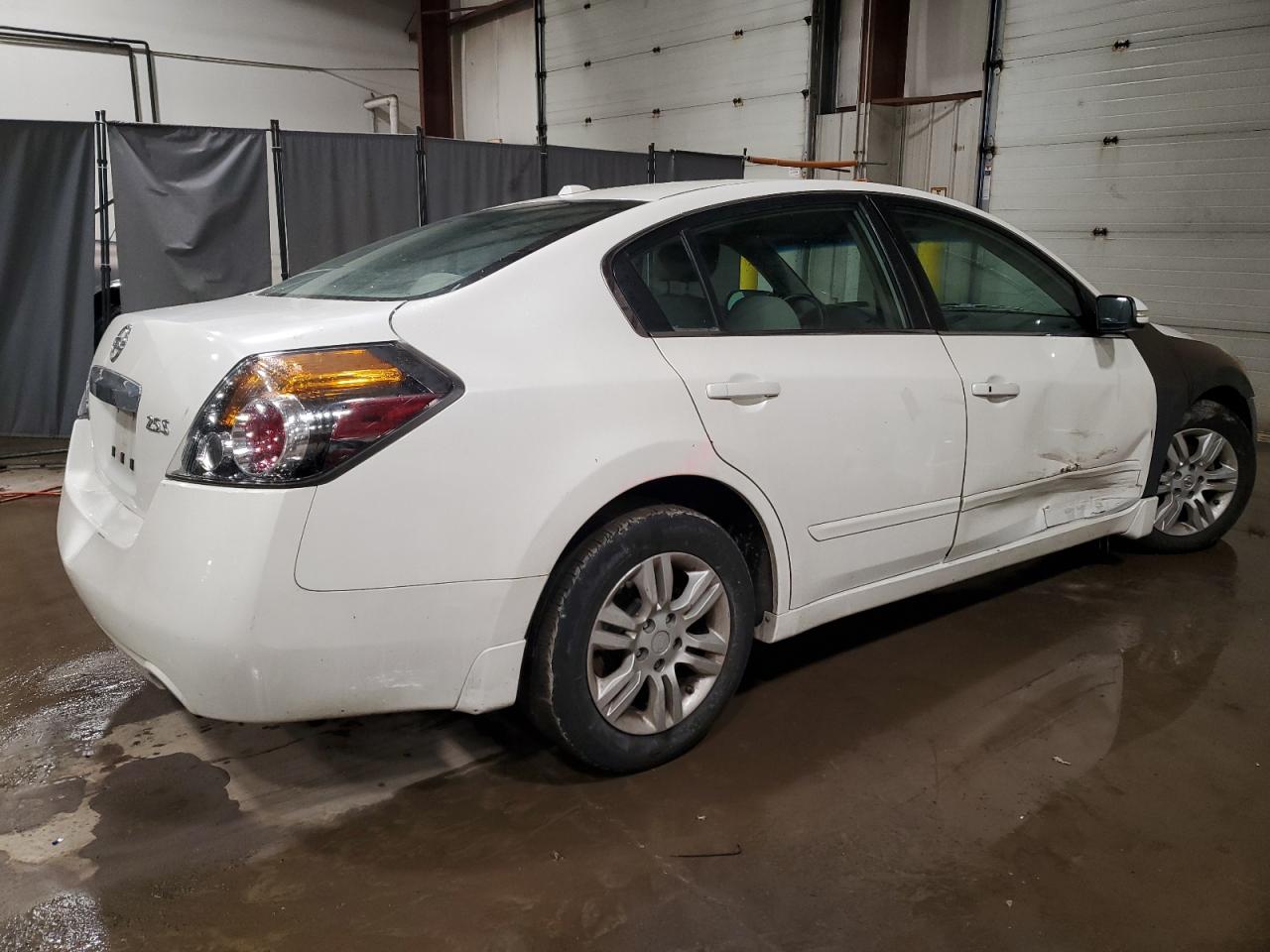 2010 Nissan Altima - Image 3