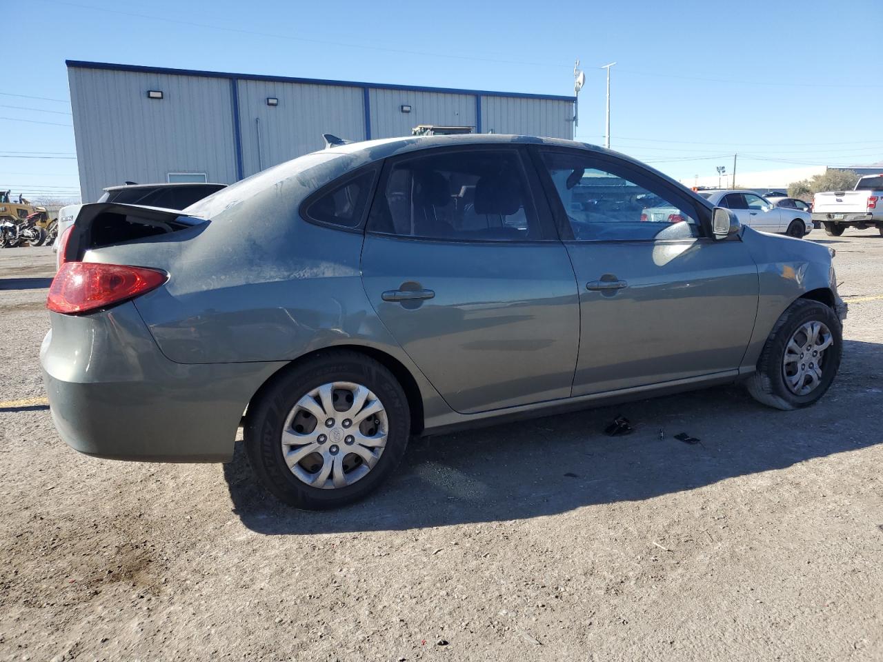 2010 Hyundai Elantra - Image 3