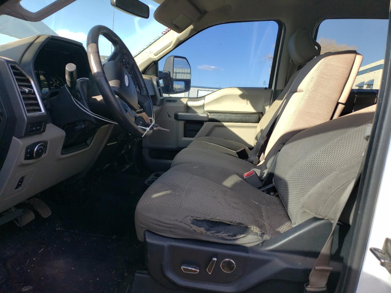 2015 Ford F-150 - Image 7