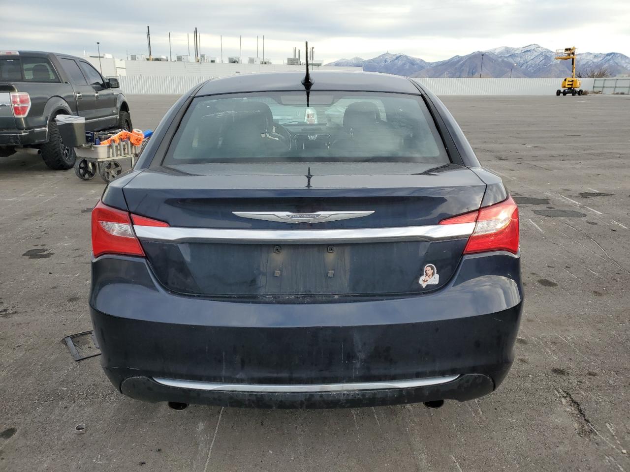 2011 Chrysler 200 - Image 6