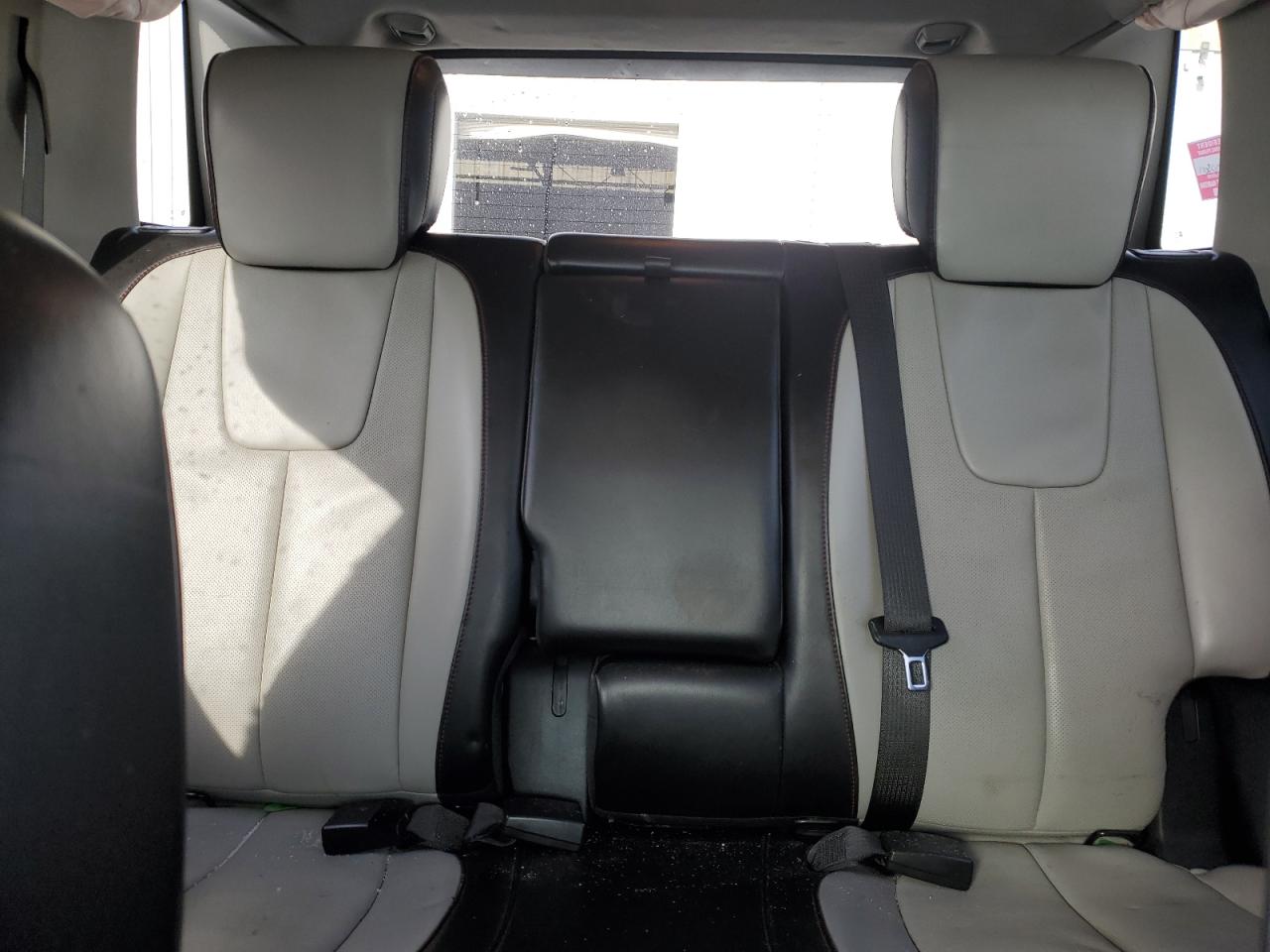 2010 GMC Terrain - Image 10