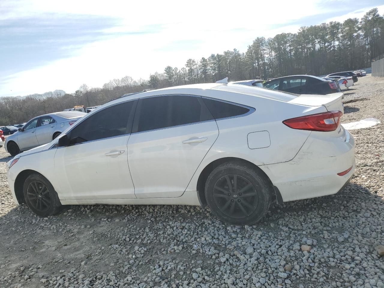 2015 Hyundai Sonata - Image 2