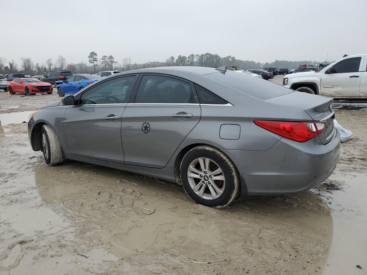 2013 Hyundai Sonata - Image 2