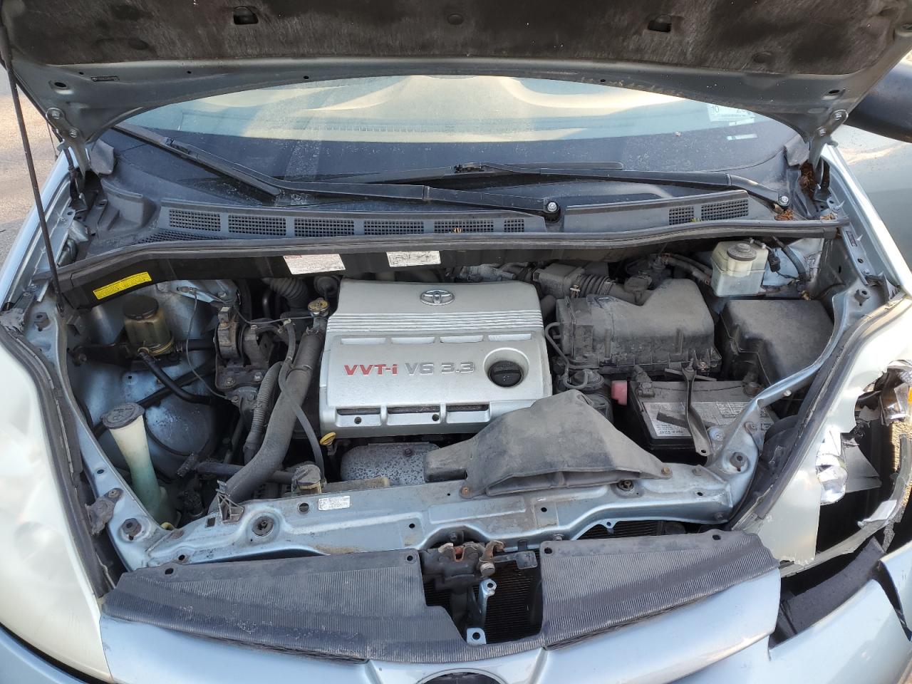 2006 Toyota Sienna - Image 11