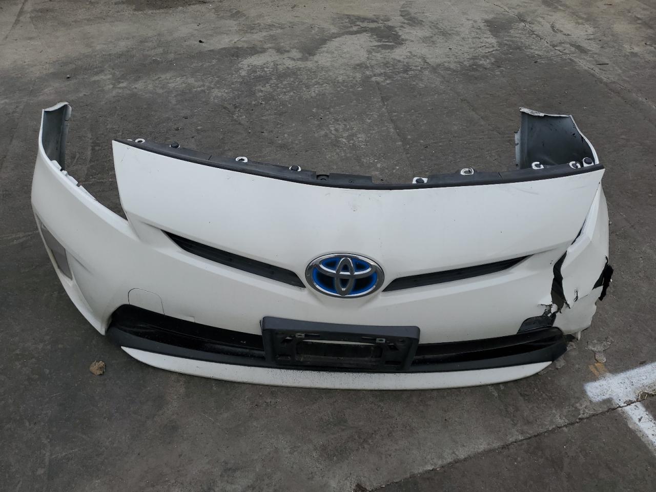2014 Toyota Prius - Image 12