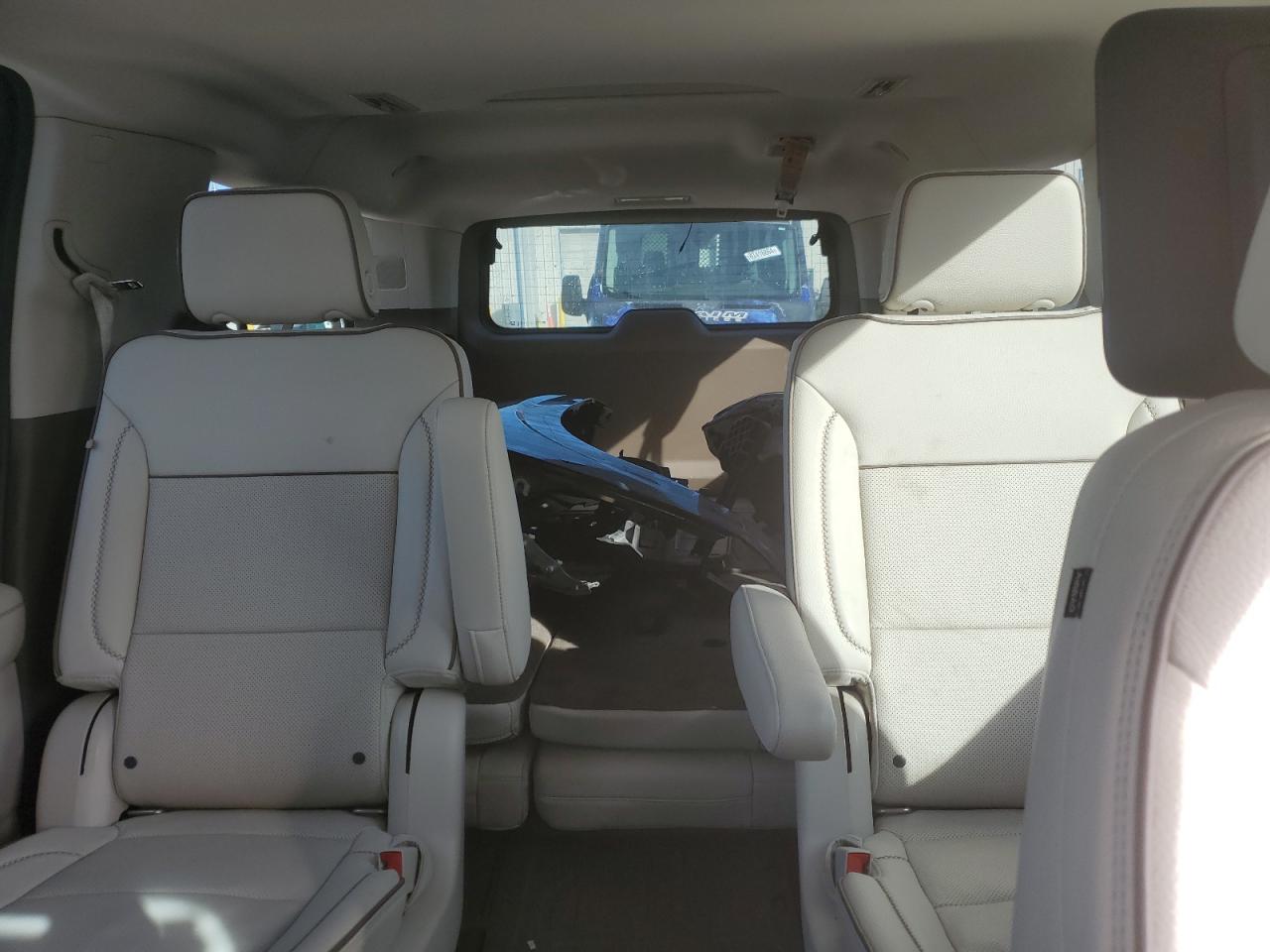 2021 GMC Yukon - Image 10