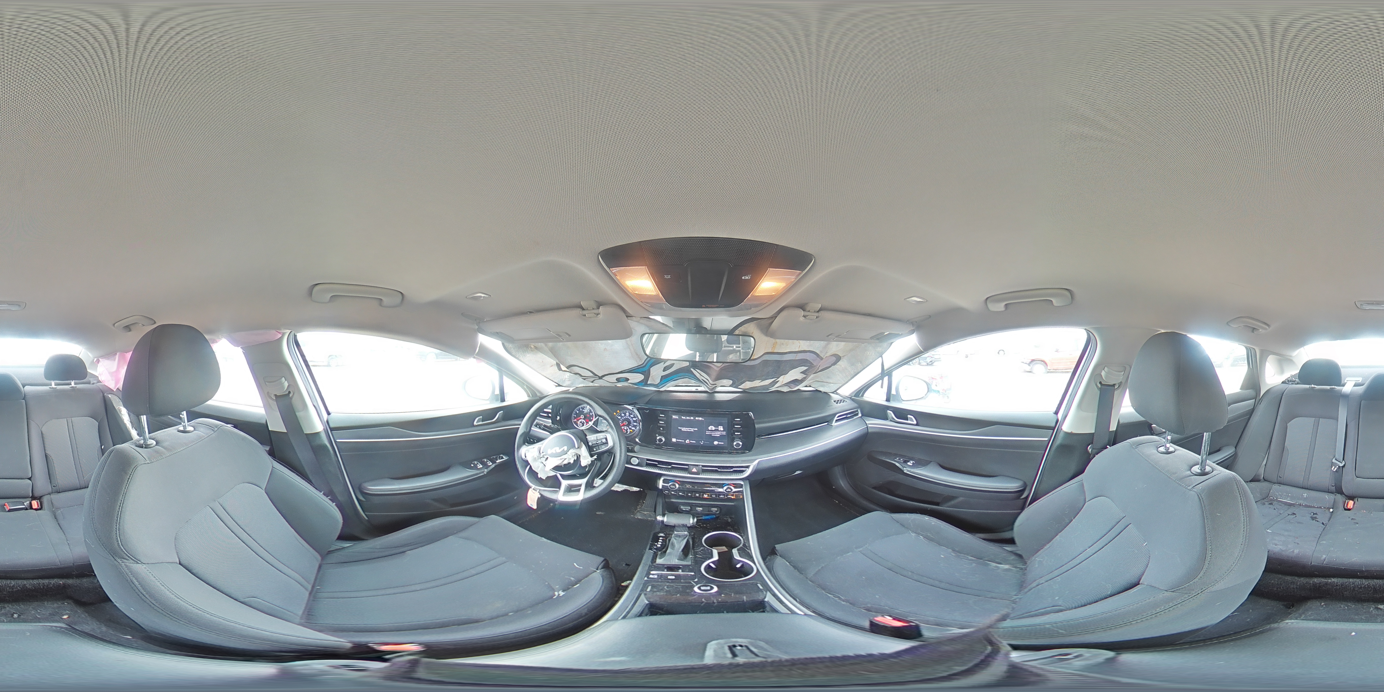 2023 Kia K5 - Image 13