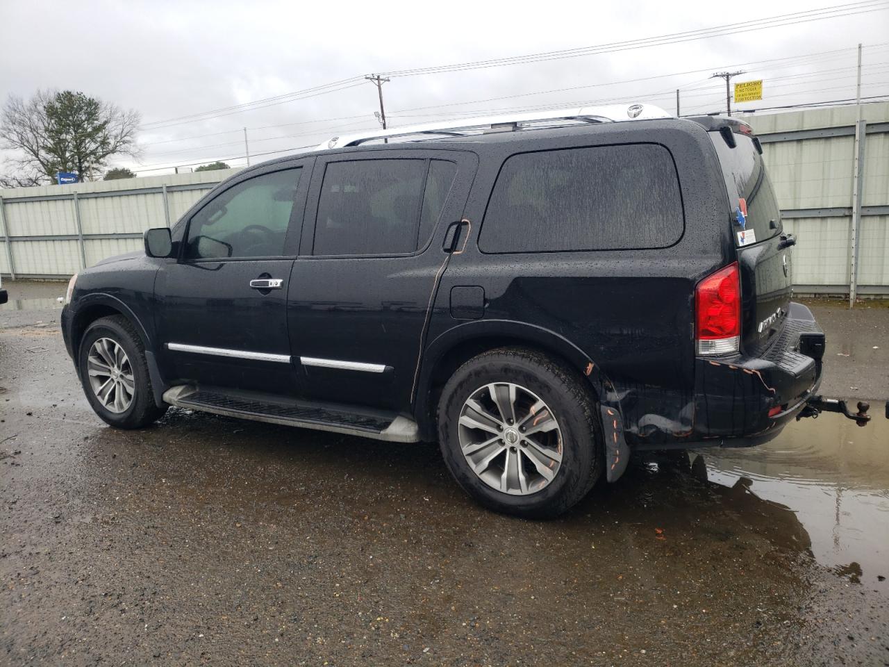 2015 Nissan Armada - Image 2