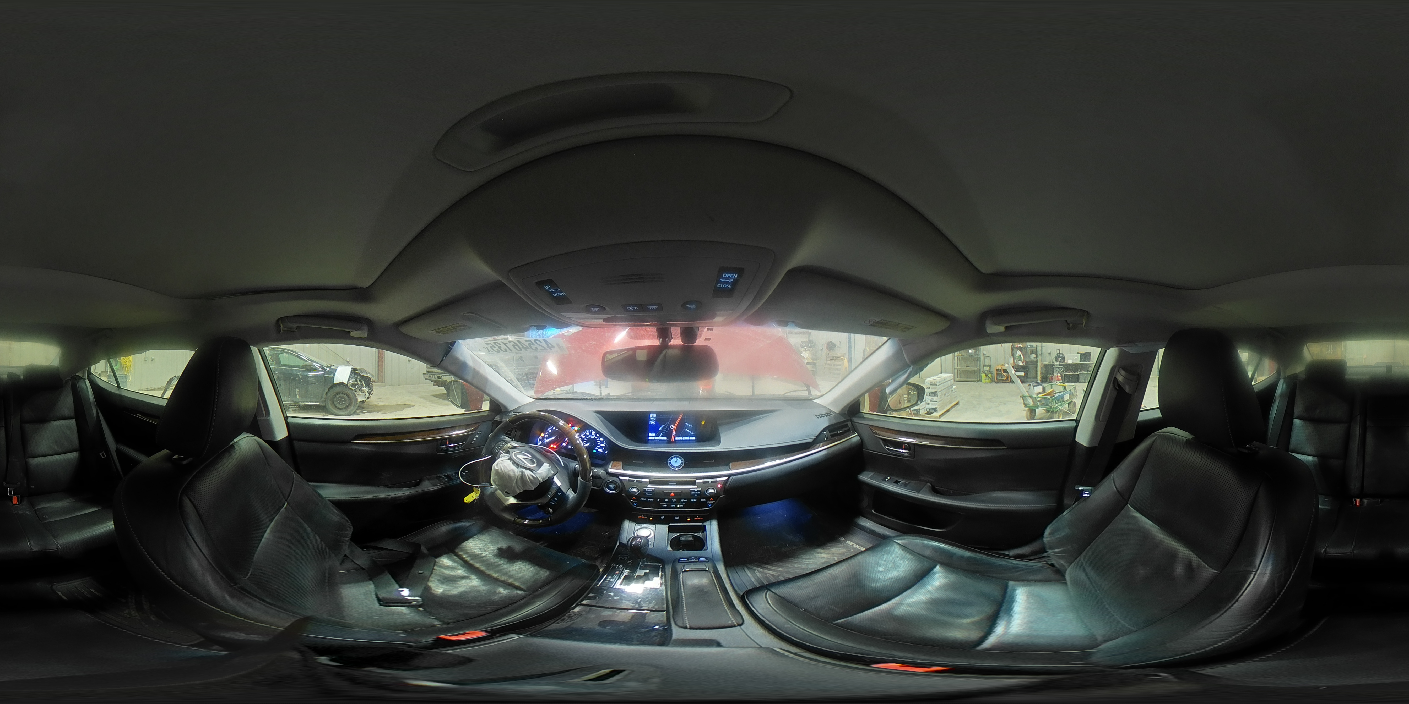 2014 Lexus ES - Image 12